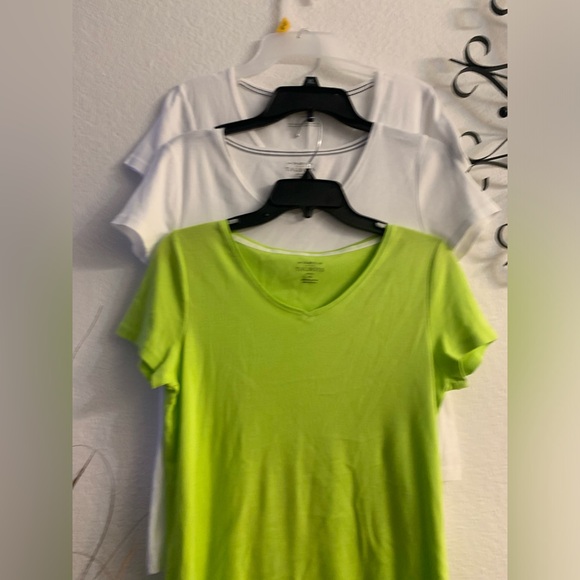 3 Talbots v-neck Tops / Shells, Size Medium petite - Picture 2 of 4